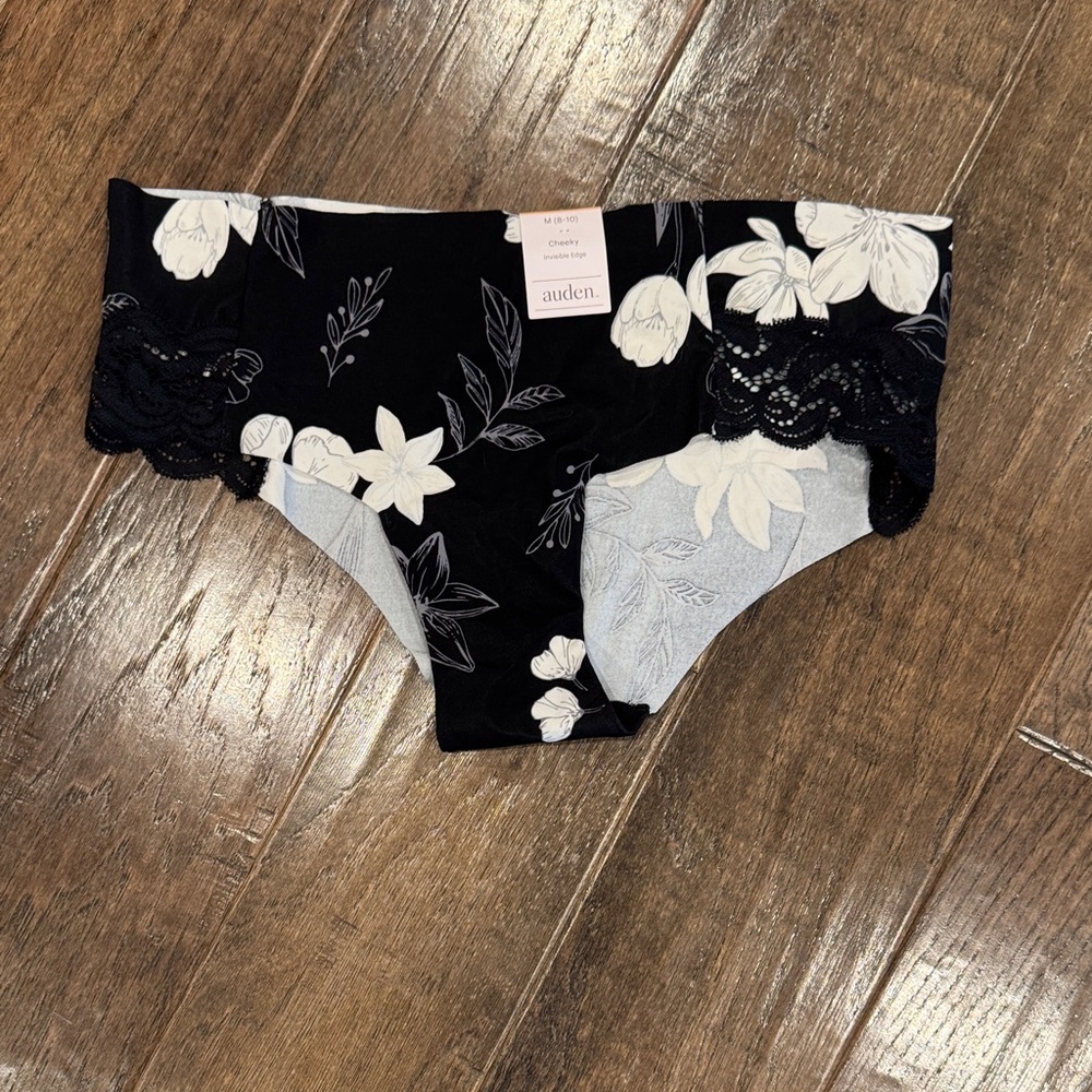 Auden NWT Black and White Floral Kids Underwear
